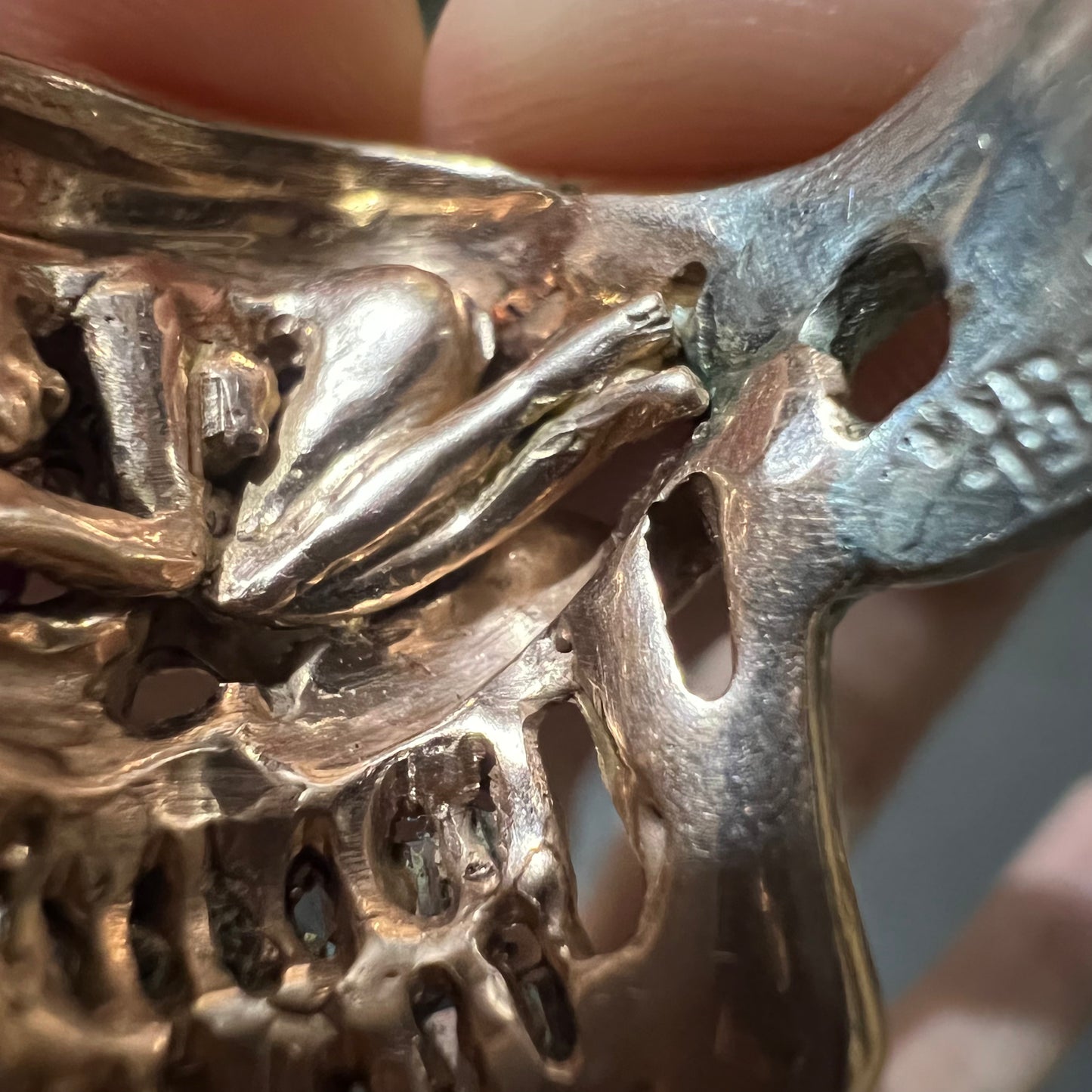 Vintage Custom 14k Rose Gold And Sterling Natural Diamond And Ruby Encrusted Skull Ring (10)