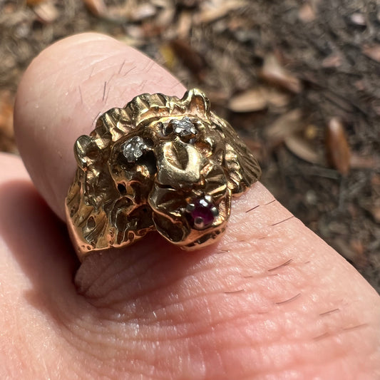 1970’s 14k Yellow Gold Natural Diamond And Ruby Encrusted Lion Ring (7.25)