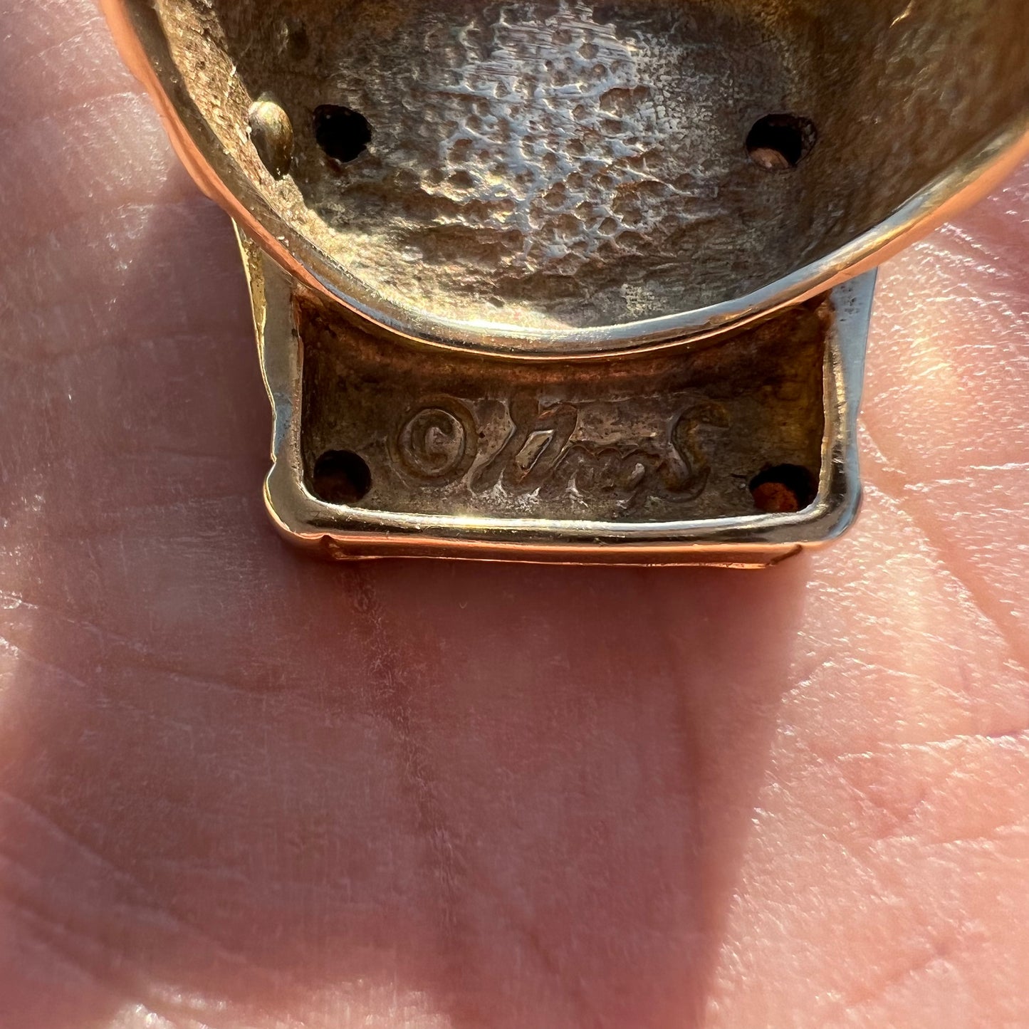Vintage 14k Yellow Gold Natural Diamond Encrusted Custom Pool Table Ring (8.5)