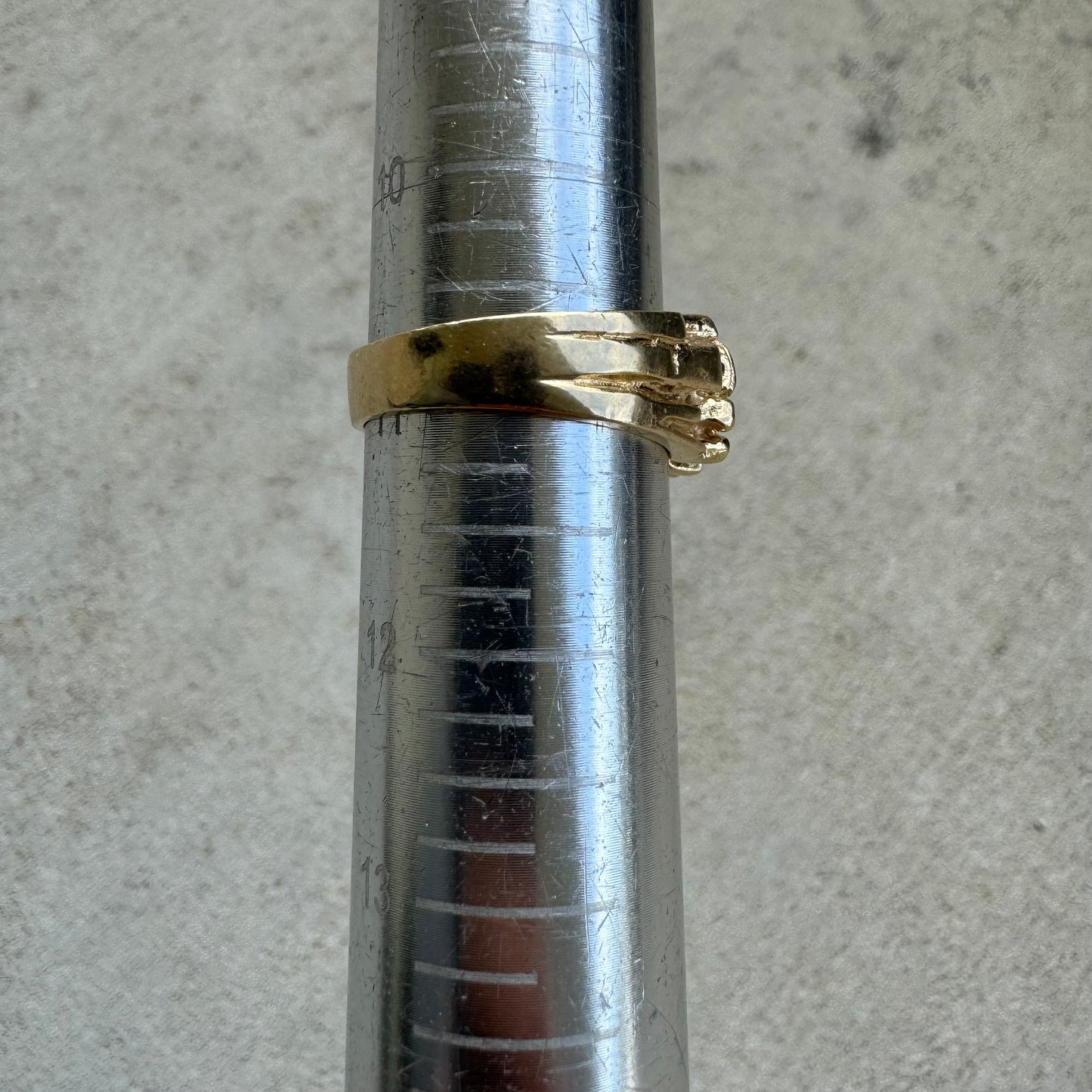 Immaculate 1980’s Solid 14k Yellow Gold Heavyweight Nugget Ring (11)