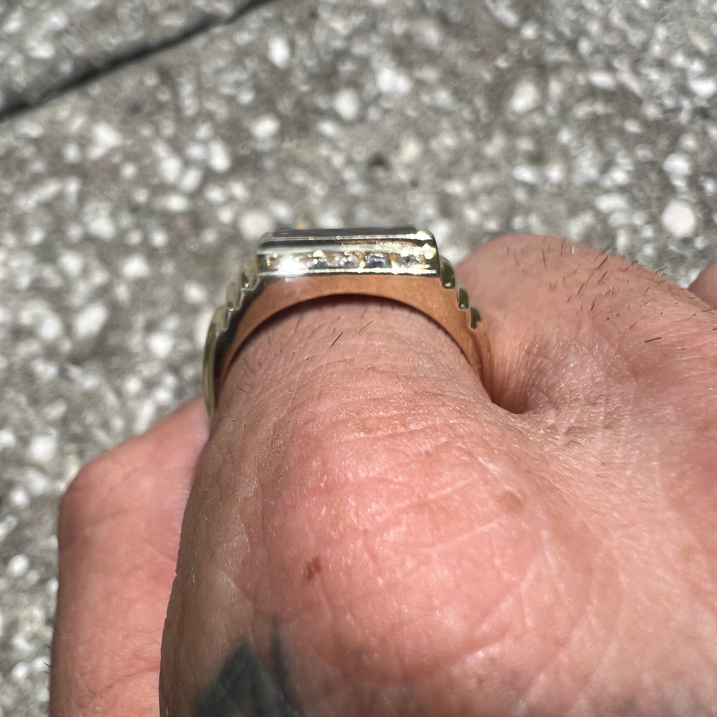 1980’s 14k Black Onyx Inlaid .60CTW Natural Diamond Step Up Signet Ring (10.5)