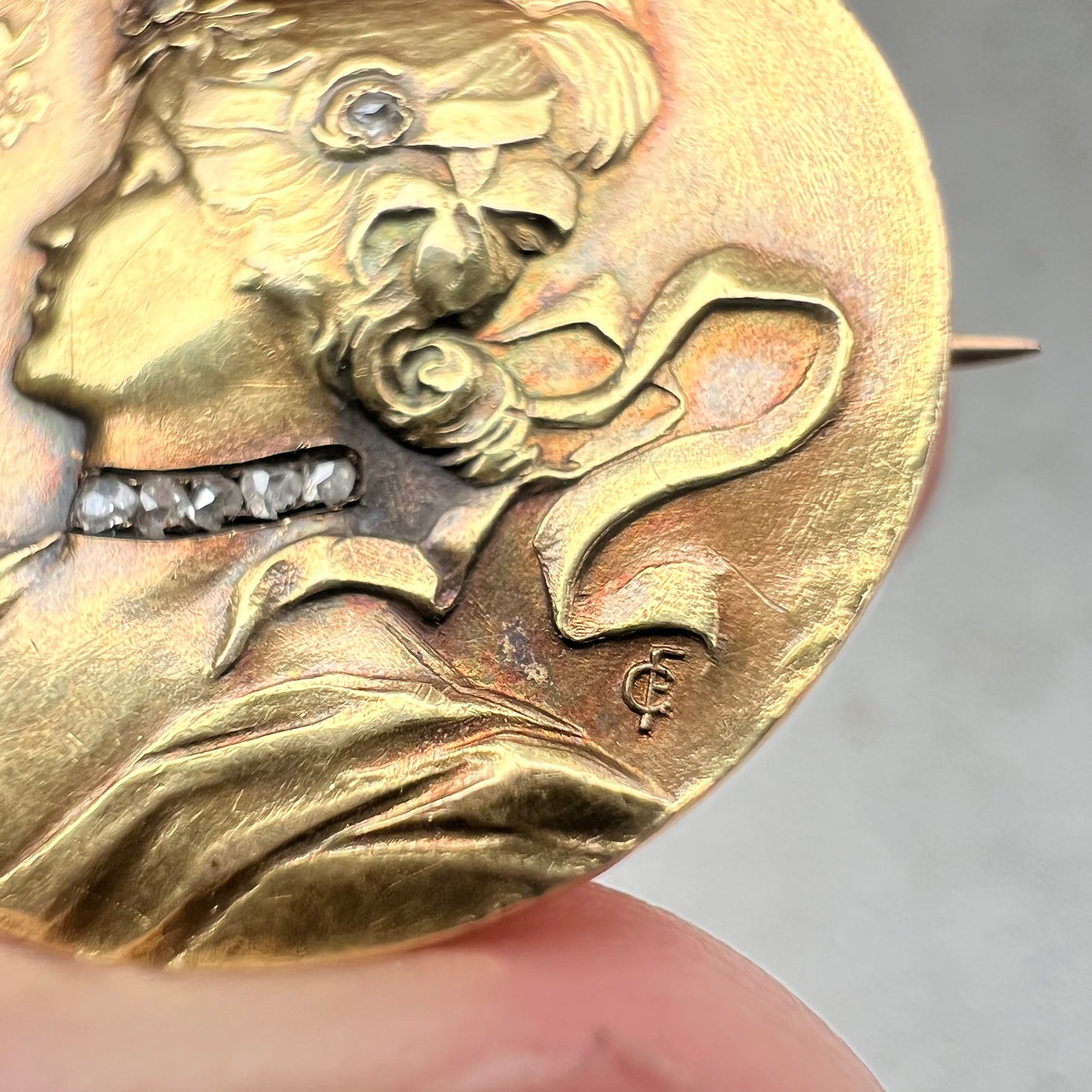 Antique French Art Nouveau Solid 18k Gold Rose Cut Diamond Brooch