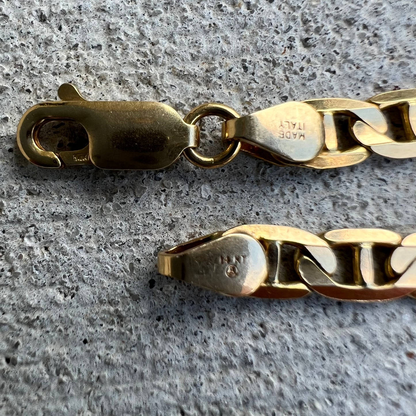 1990’s Solid 14k Yellow Gold Beveled Edge Mariner Link Necklace (18”)