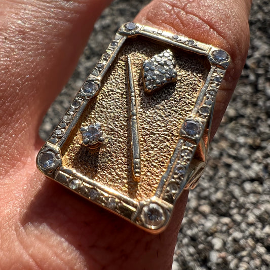 Vintage 14k Yellow Gold Natural Diamond Encrusted Custom Pool Table Ring (8.5)