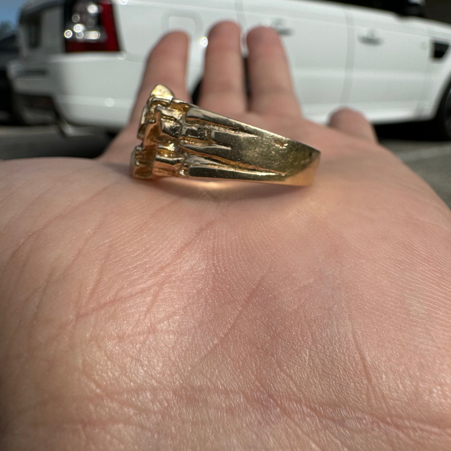 Immaculate 1980’s Solid 14k Yellow Gold Heavyweight Nugget Ring (11)