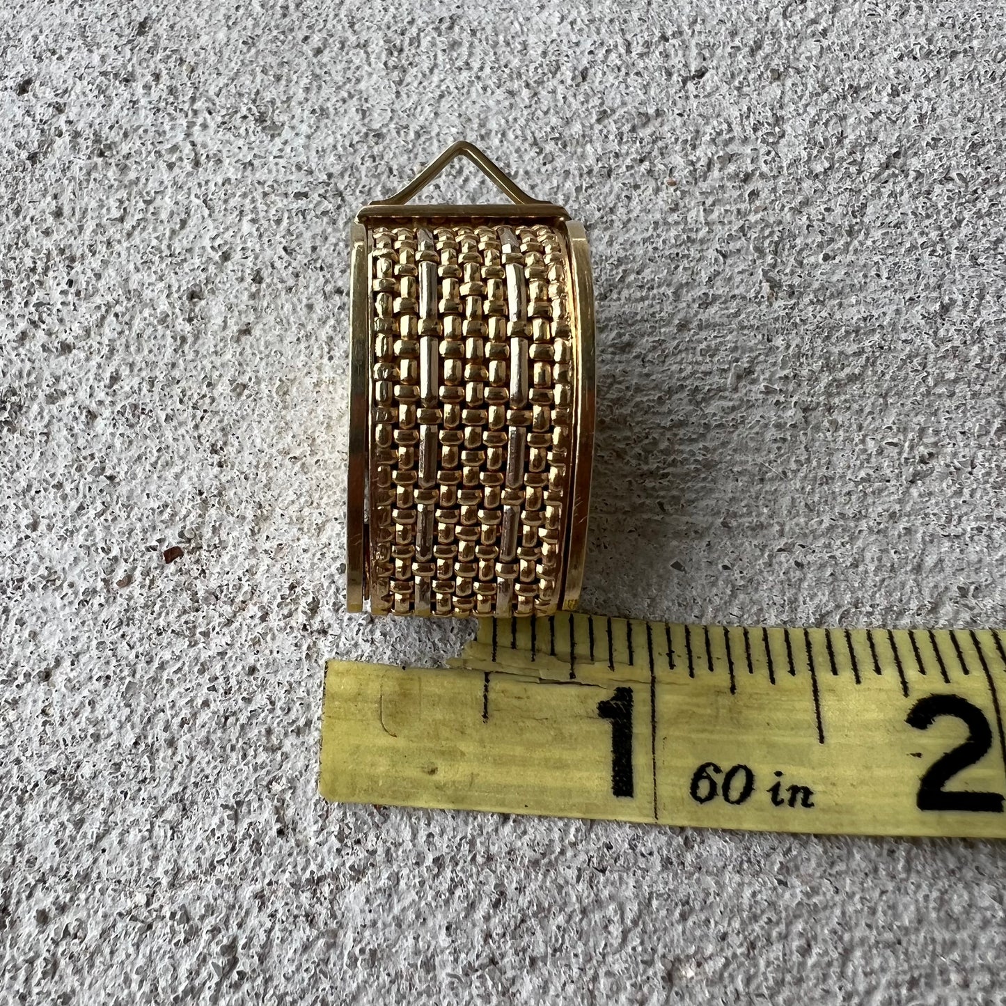 1980’s Solid 14k Gold Basket Weaved Jeweler’s Loupe