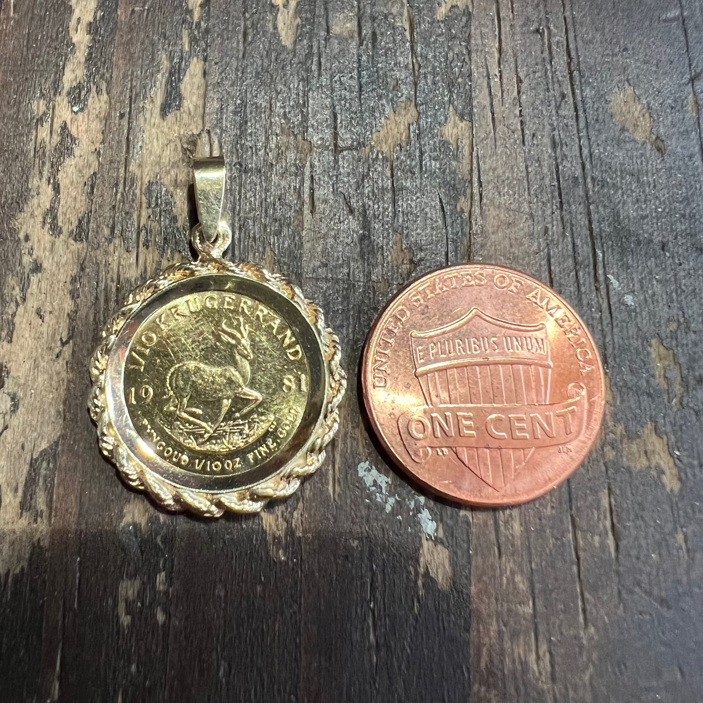 1981 South Africa 1/10 oZ Krugerrand Coin Pendant