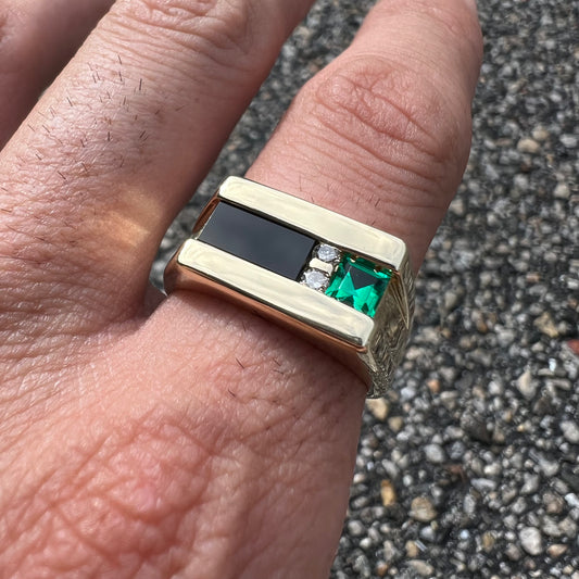 Vintage Solid 14k Yellow Gold Black Onyx Emerald And Diamond Modernist Ring (10.5)