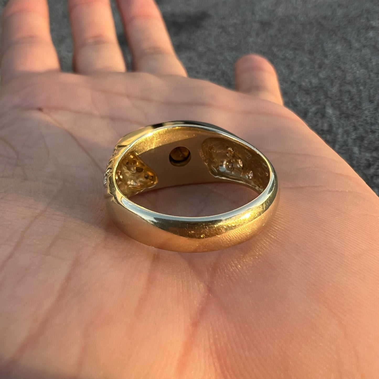 1950’s 14k Yellow Gold Solid Backed Comfort Fit Black Onyx Natural Diamond Nugget Ring (10)