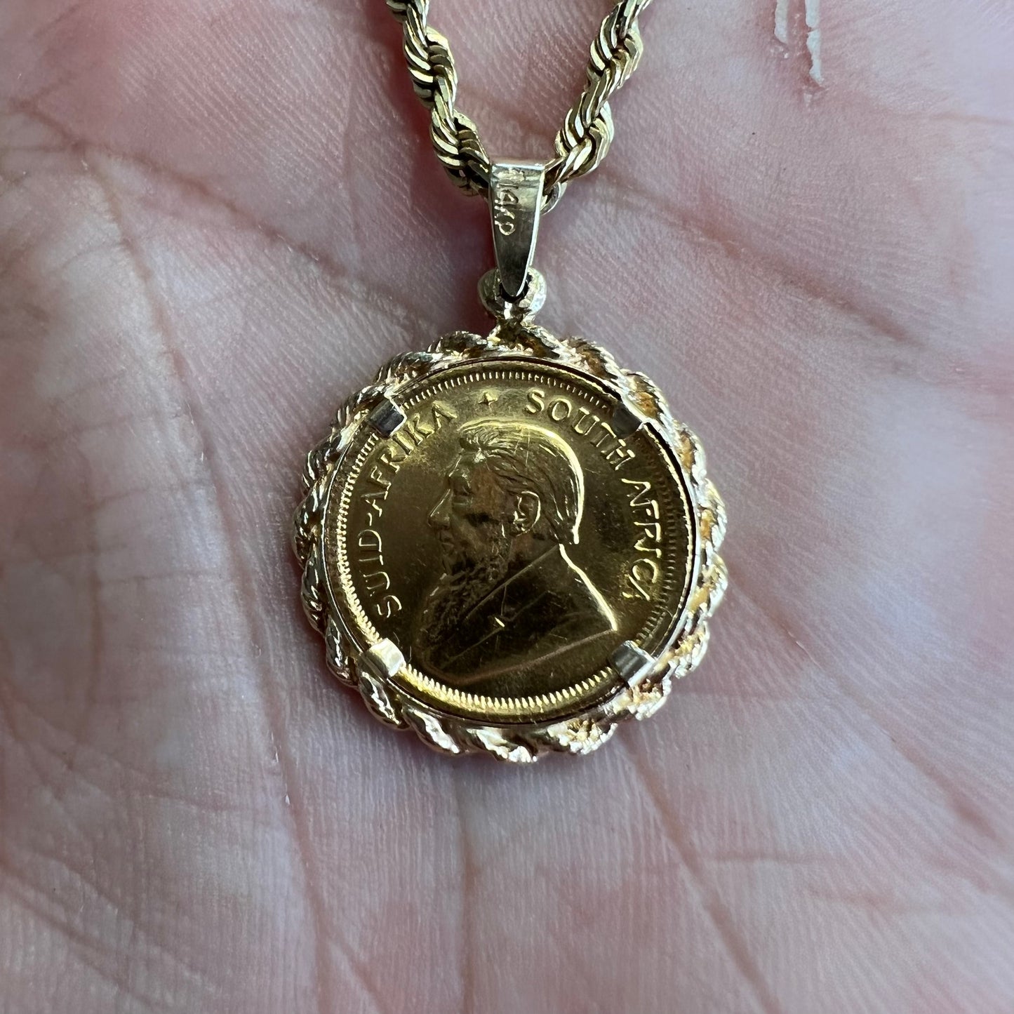 1981 South Africa 1/10 oZ Krugerrand Coin Pendant