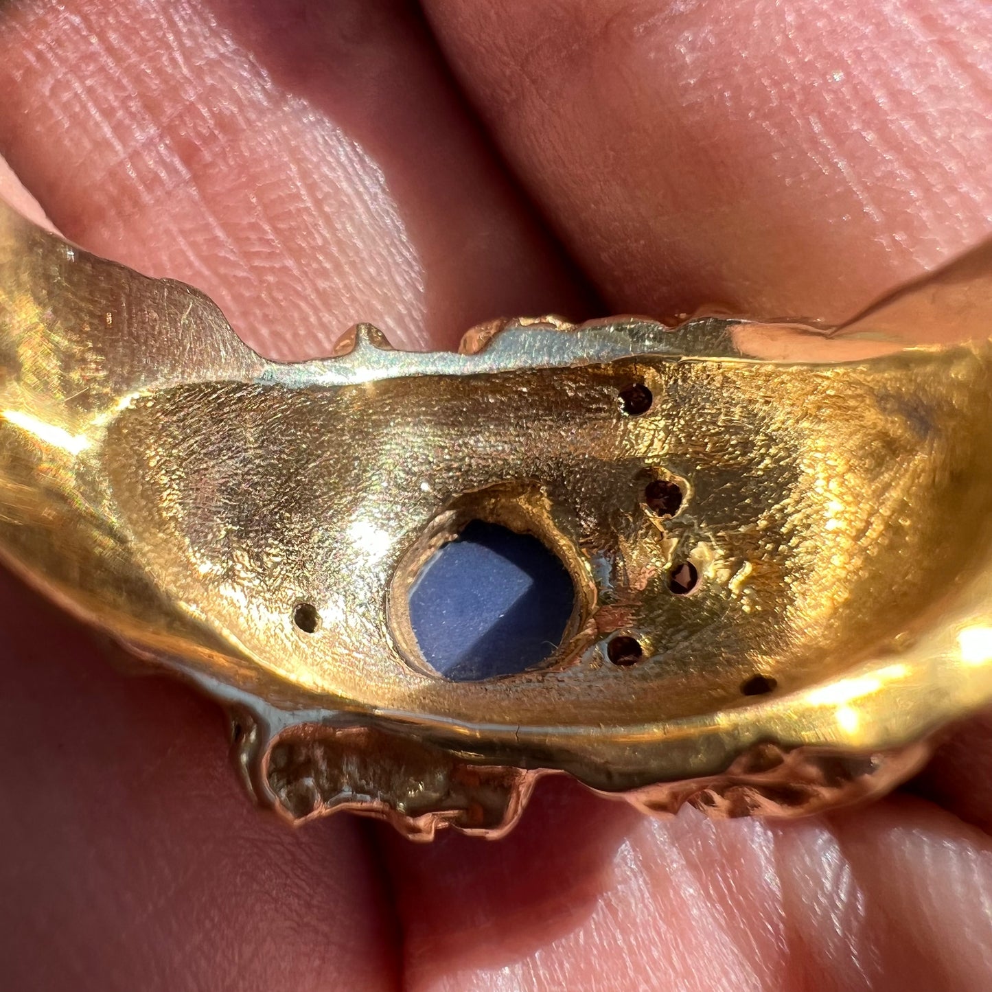 Mid-Century Solid 18k Yellow Gold Blue Star Sapphire Natural VS Diamond Nugget Ring (11)