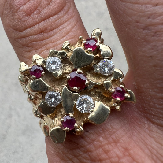 Vintage 14k Yellow Gold Natural Diamond And Ruby Heavyweight Custom Nugget Ring (12.5)
