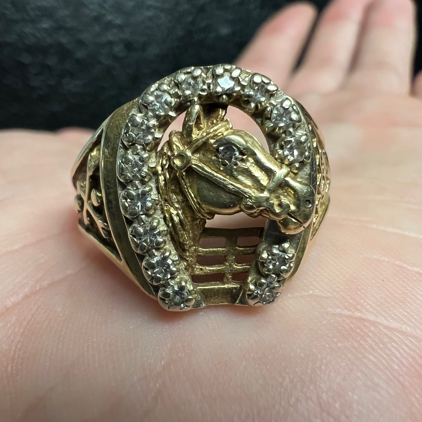 1980’s Solid 14K Yellow Gold .50CTW Natural Diamond Encrusted Good Luck Horseshoe “Gamblers Ring” (12.75)