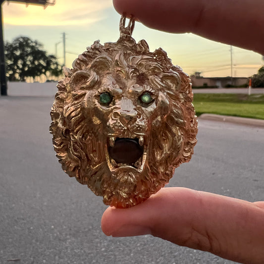 Mid-Century 14k Hand Tooled Heavyweight Large Lion Pendant (51g)