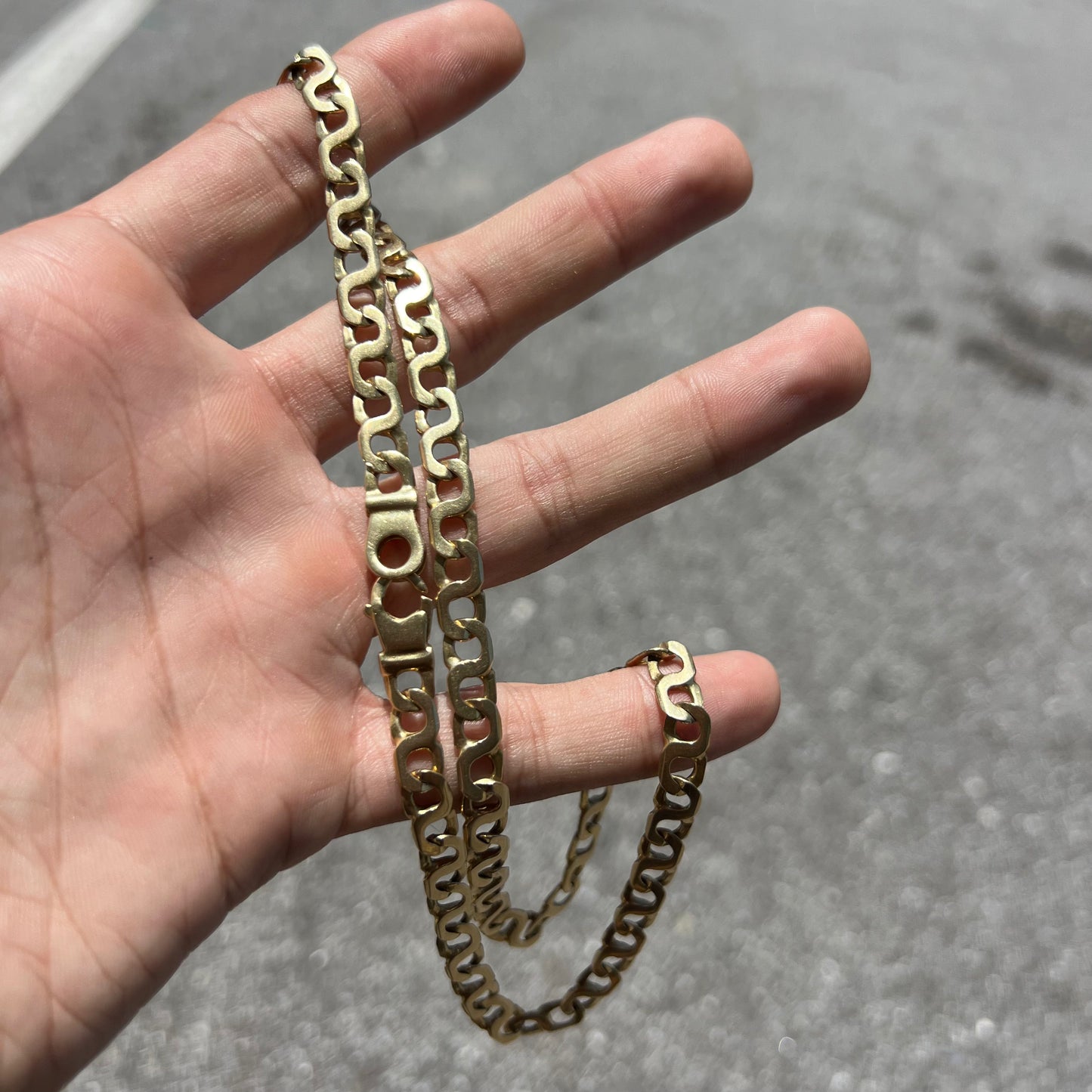 1980’s Solid Heavyweight 14k Old School Figure 8 Link Necklace