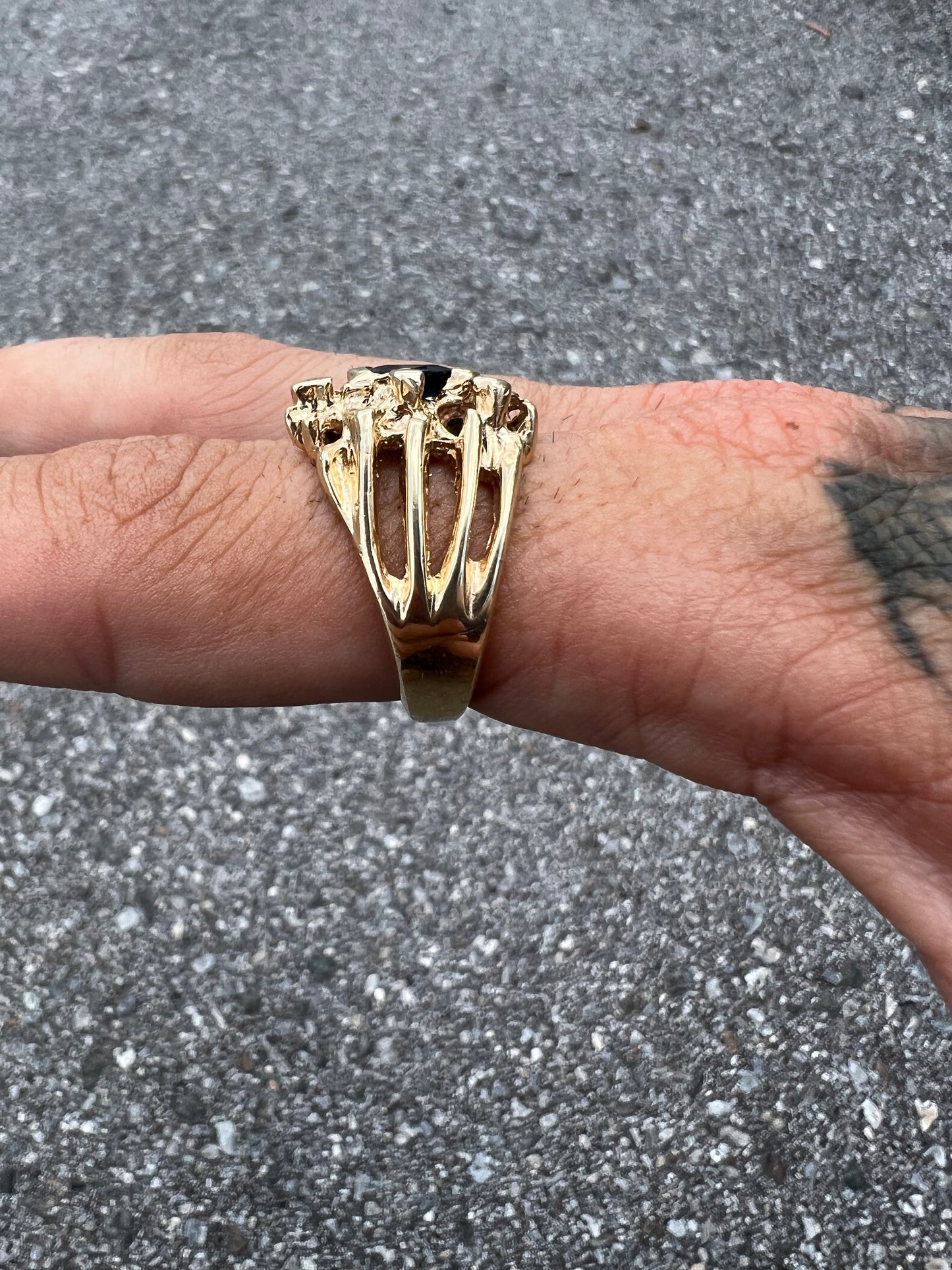 Vintage 14k Blue Sapphire Heavyweight Nugget Ring