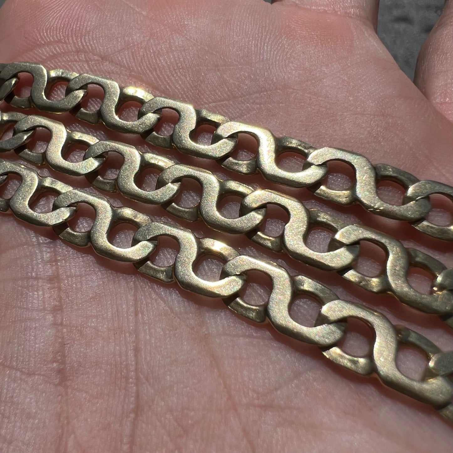 1980’s Solid Heavyweight 14k Old School Figure 8 Link Necklace