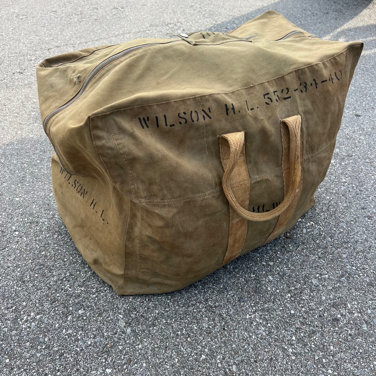 WW2 Era AN6505 Aviator Kit Bag – Escaped Remains WW2 Era AN6505 Aviator Kit Bag – Escaped Remains