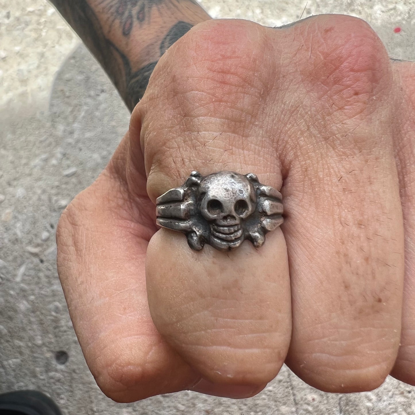 1930’s Sterling Silver Skull And Crossbones Ring