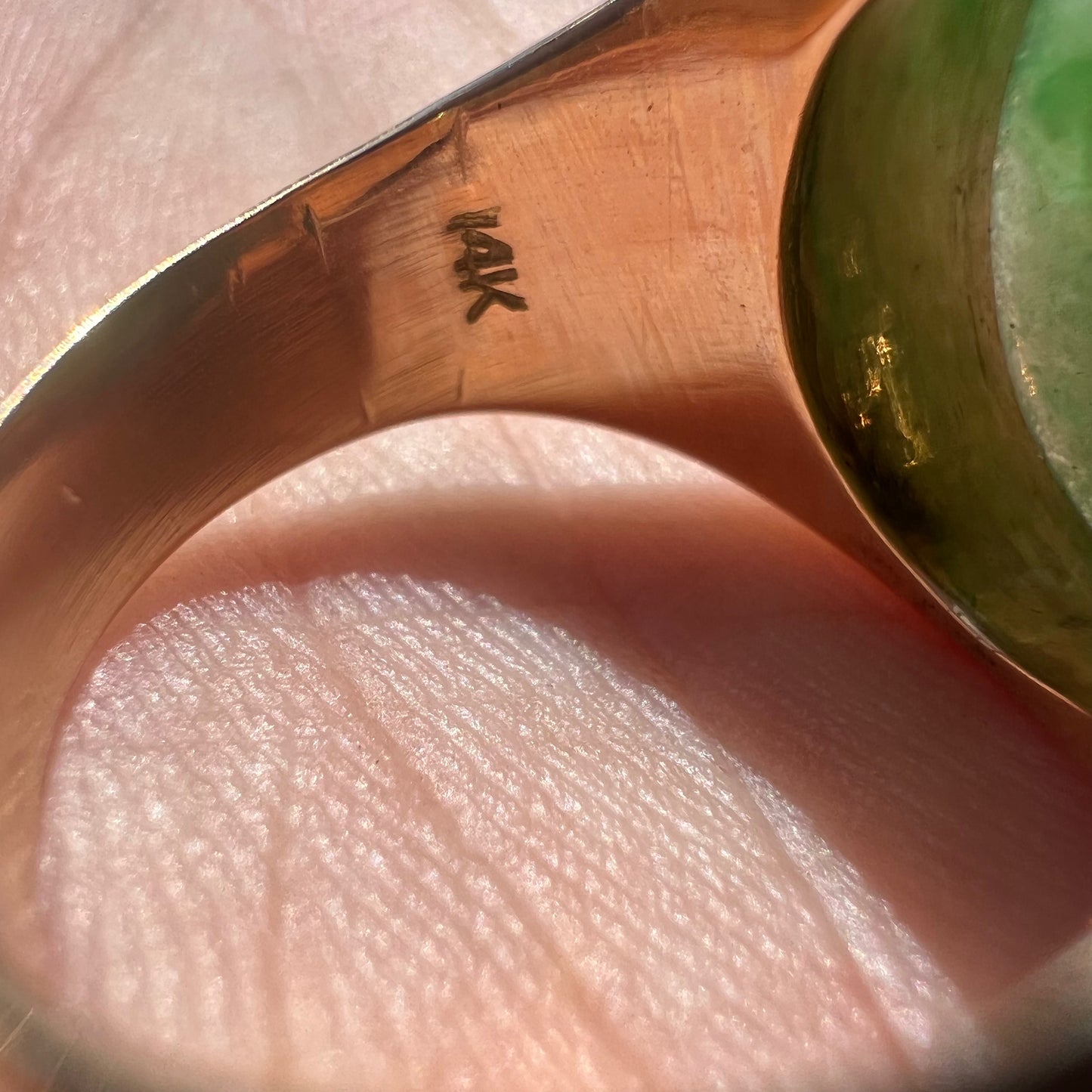 Vintage 14k Jade Comfort Fit Signet Ring (7)
