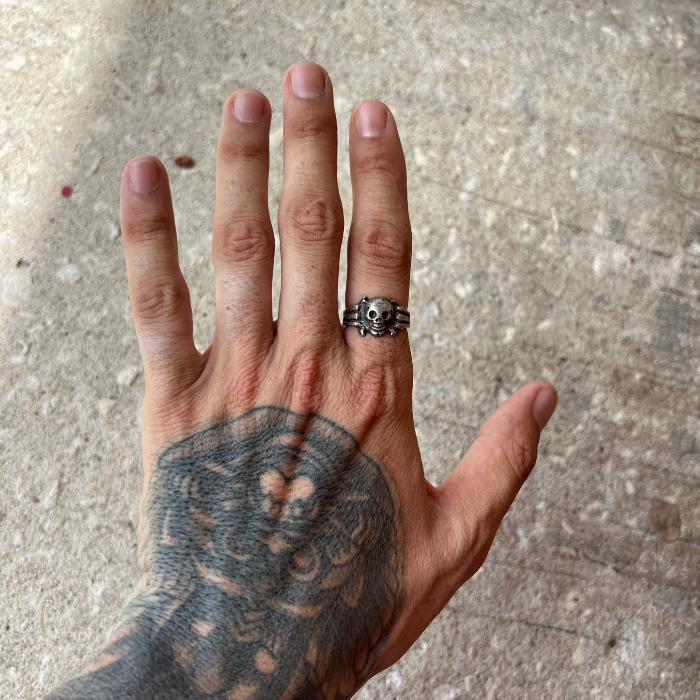 1930’s Sterling Silver Skull And Crossbones Ring