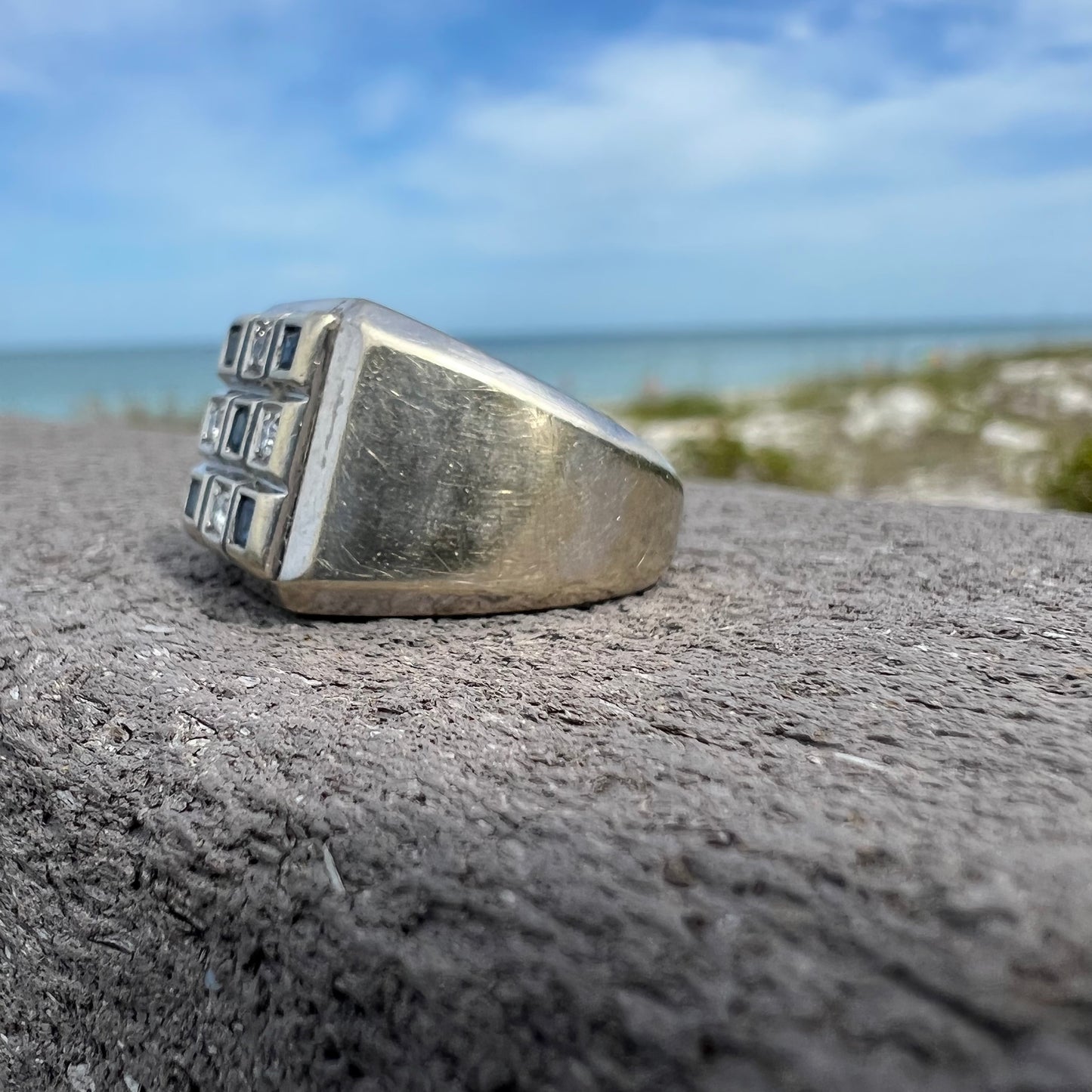 Vintage 14k White Gold .50CTW Natural Diamond And Blue Sapphire Block Ring