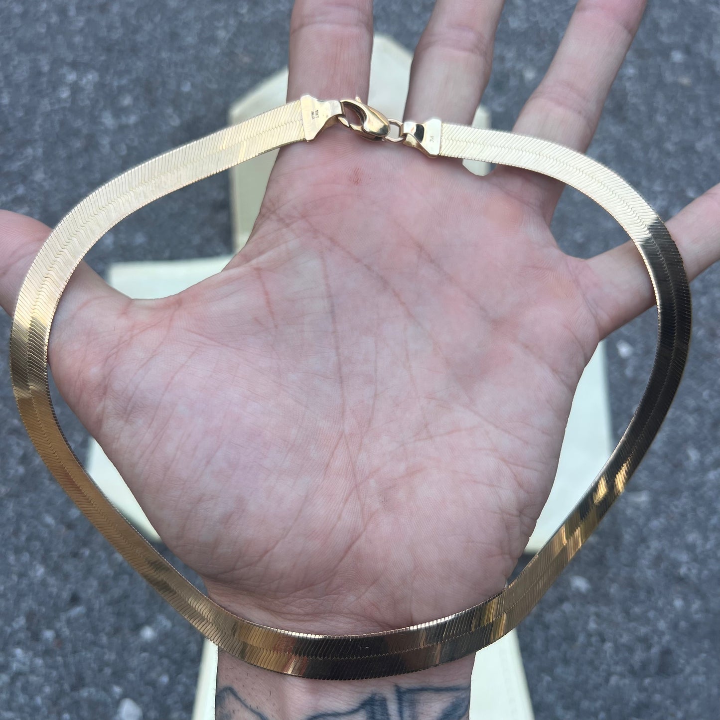 Immaculate Solid 10k Chunky Italian Herringbone Necklace