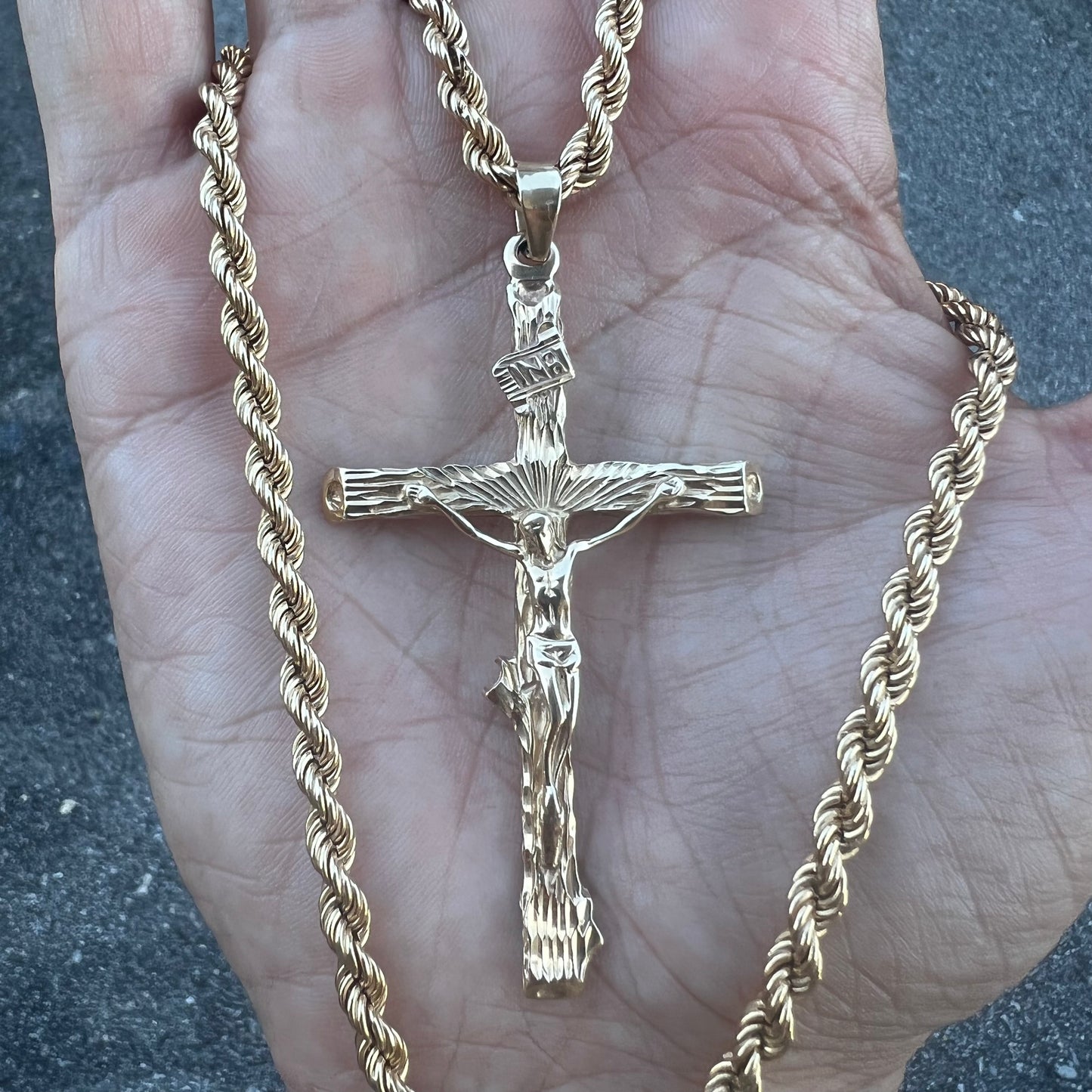 Vintage 14k Diamondcut Crucifix