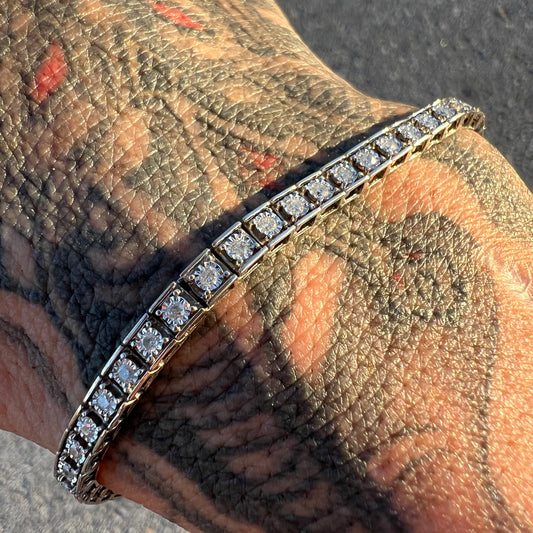 Vintage 10k White Gold Classic 1.75CTW Diamond Tennis Bracelet