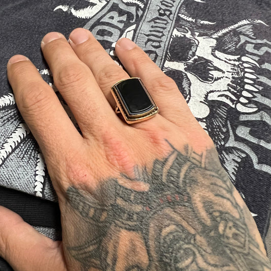 1885 14k Black Agate Ring