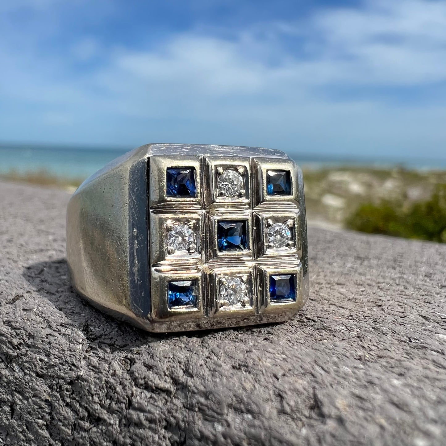 Vintage 14k White Gold .50CTW Natural Diamond And Blue Sapphire Block Ring